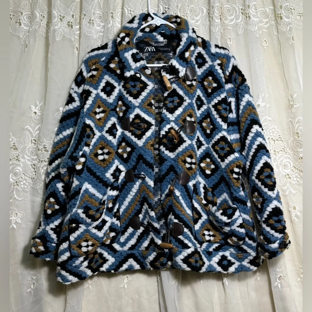 Zara Blue Black White Brown Geometric Toggle Teddy Coat - Picture 3 of 16